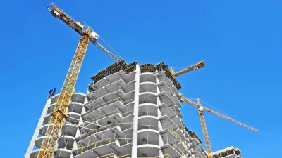 Акимат Нур-Султана обновил список застройщиков, у которых нет разрешения на привлечение денег дольщиков