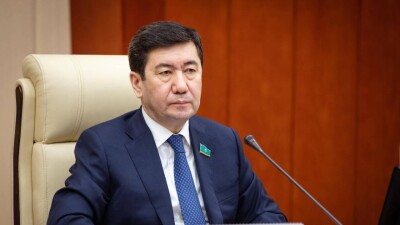 Кошанов: Нужно пересмотреть кабальные условия выдачи кредитов и ужесточить требования к заёмщикам