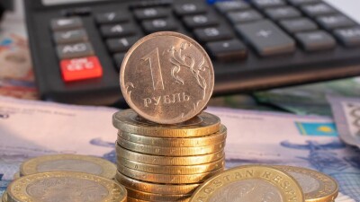 Нацбанк установил курс рубля в Казахстане на 11 января
