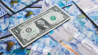 Курс доллара вырос к тенге на бирже 18 марта 