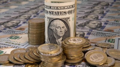 Курс доллара вырос к тенге на бирже 12 августа