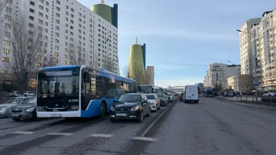 Ещё 11 автобусов временно изменили маршруты в Астане