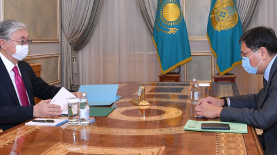 Досаев рассказал Токаеву о реализации механизма досрочного использования пенсионных накоплений