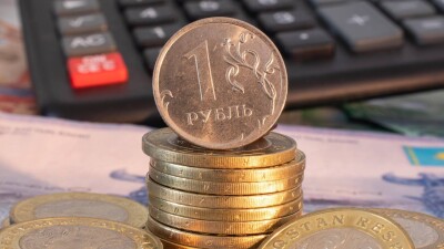 Официальный курс рубля в Казахстане упал до 6 тенге