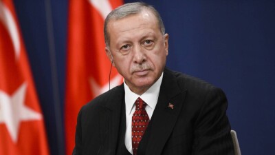 Эрдоган назвал Макрона нечестным политиком