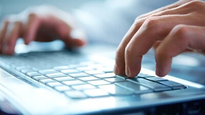 "Адил соз" назвал поправки об удалении информации из соцсетей попыткой установить контроль над интернетом