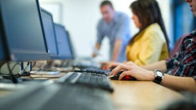 Обладатель "Алтын белгі" отправил вместо себя на ЕНТ студента вуза