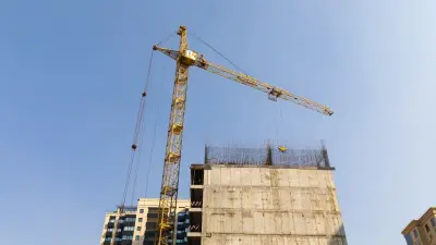 В Костанае из-за дефицита электроэнергии приходится замораживать стройки