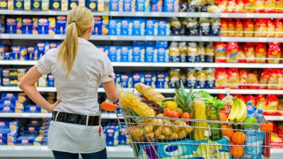 "Работают из-под палки". В правительстве винят акиматы в росте цен на продукты