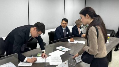 Референдум по АЭС: первыми начали голосовать казахстанцы в Корее и Японии