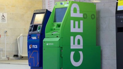 Операции с картами Сбербанка Visa и MasterCard станут недоступными в сети других банков в Казахстане