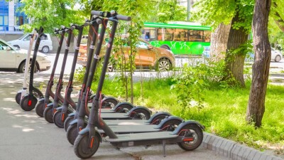 Штрафы для самокатчиков: сколько нарушителей наказали в мегаполисах