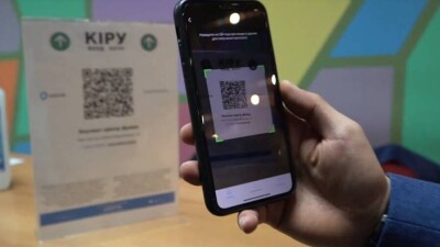 В школах и детских садах пропускать по Ashyq будут педагогов, сотрудников и родителей, в колледжах и вузах – всех