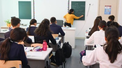 Аймагамбетов подписал поправки, ужесточающие требования к претендентам на "Алтын белгі"