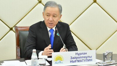 Нигматулин предложил создать при мажилисе межпартийный совет. В него могут войти представители непарламентских партий