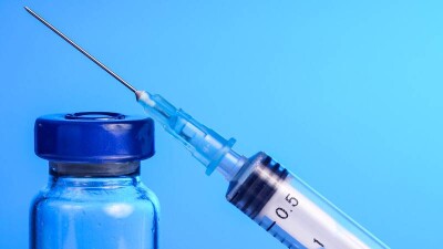 Казахстан зарегистрировал российскую вакцину "Спутник Лайт"