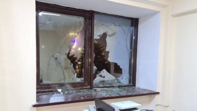 "Попали под влияние какой-то группы". Митингующие устроили погром в Таразе