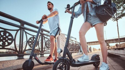 В Казахстане намерены ограничить максимальную скорость электросамокатов до 25 км/ч