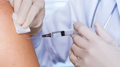 В Алматы за день первый компонент вакцины получили почти 10 тысяч человек, в Нур-Султане – 2,2 тысячи