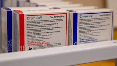 Вы получили две дозы вакцины Sinovac, а третью – "Спутник V". Пустят ли вас в США?