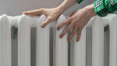 В центре Караганды восстанавливают отопление после отключения из-за дефекта на трубопроводе