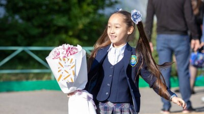 Для 3,9 млн казахстанских школьников начался учебный год. Как прошли линейки ко Дню знаний
