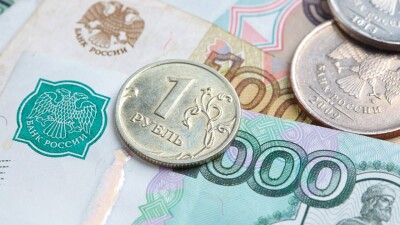 Нацбанк установил официальный курс рубля в Казахстане на 4 апреля