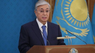 Президент: Следует официально объявить 1 октября Днём работников радио