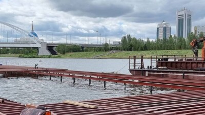В Нур-Султане завершают обустройство искусственного бассейна в Триатлон-парке