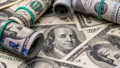 Курс доллара снова вырос к тенге на бирже