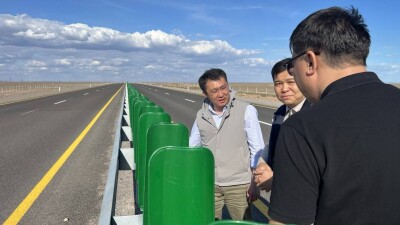 "Лучше скажите сразу". Карабаев предупредил подрядчиков о штрафах за срыв сроков по дорожным проектам
