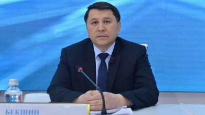 Жандарбек Бекшин покинет пост главного санврача Алматы