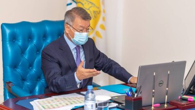 Ахметов: Мы разрешим проводить торжества, когда выйдем из "красной" зоны, если вход в ресторан будет строго по Ashyq