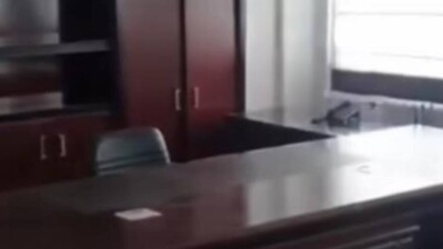 Видео из шикарного кабинета главы завода с миллиардными долгами прокомментировали в Антикоре