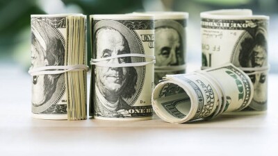 Доллар укрепился к тенге на KASE