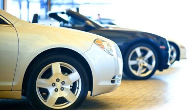 Содержать машину стало ещё дороже: искать запчасти приходится на рынке авторазбора