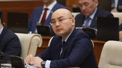 Министр нацэкономики: Следует ожидать укрепления тенге к рублю