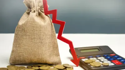 "Работать на себя стало невыгодно". Почему налоговые изменения в Казахстане давят на мелкий бизнес