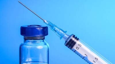 У привитых комбинацией вакцин AstraZeneca и "Спутник Лайт" уровень антител вырос в четыре раза