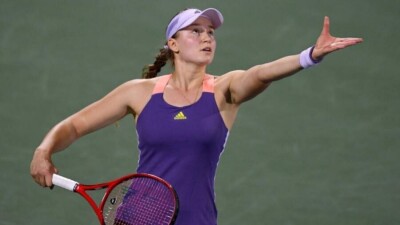 Елена Рыбакина в паре с россиянкой Вероникой Кудерметовой вышла в полуфинал турнира в США