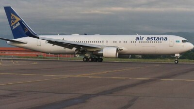 "Эйр Астана" объявила о задержке рейса Атырау – Алматы: в двигатель самолёта попала птица