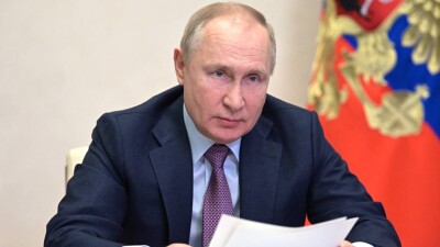 Путин: "Росатом" готов к новым масштабным проектам с казахстанской стороной