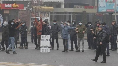 Комендатура Алматы просит не планировать поездки и прогулки по улице Толе Би, проспектам Райымбека и Абая