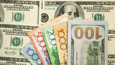 Курс доллара к тенге резко снизился на бирже 24 декабря