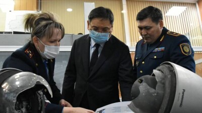 Досаев встретился с полицейскими Алматы