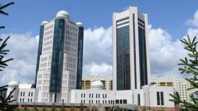 Депутаты парламента РК ушли на каникулы