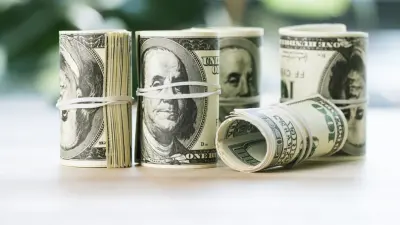 Курс доллара снизился к тенге на бирже 3 апреля