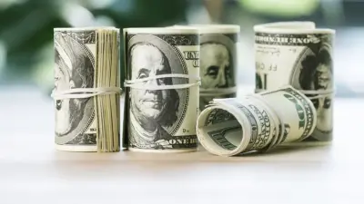 Сколько стоит доллар на бирже и в обменниках Казахстана 10 июня