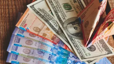 Курс доллара вырос на 2 тенге на бирже 22 июля