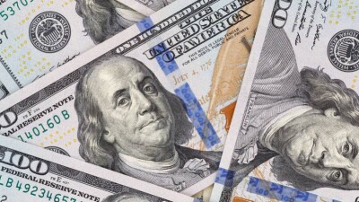 Доллар подешевел на бирже почти на три тенге